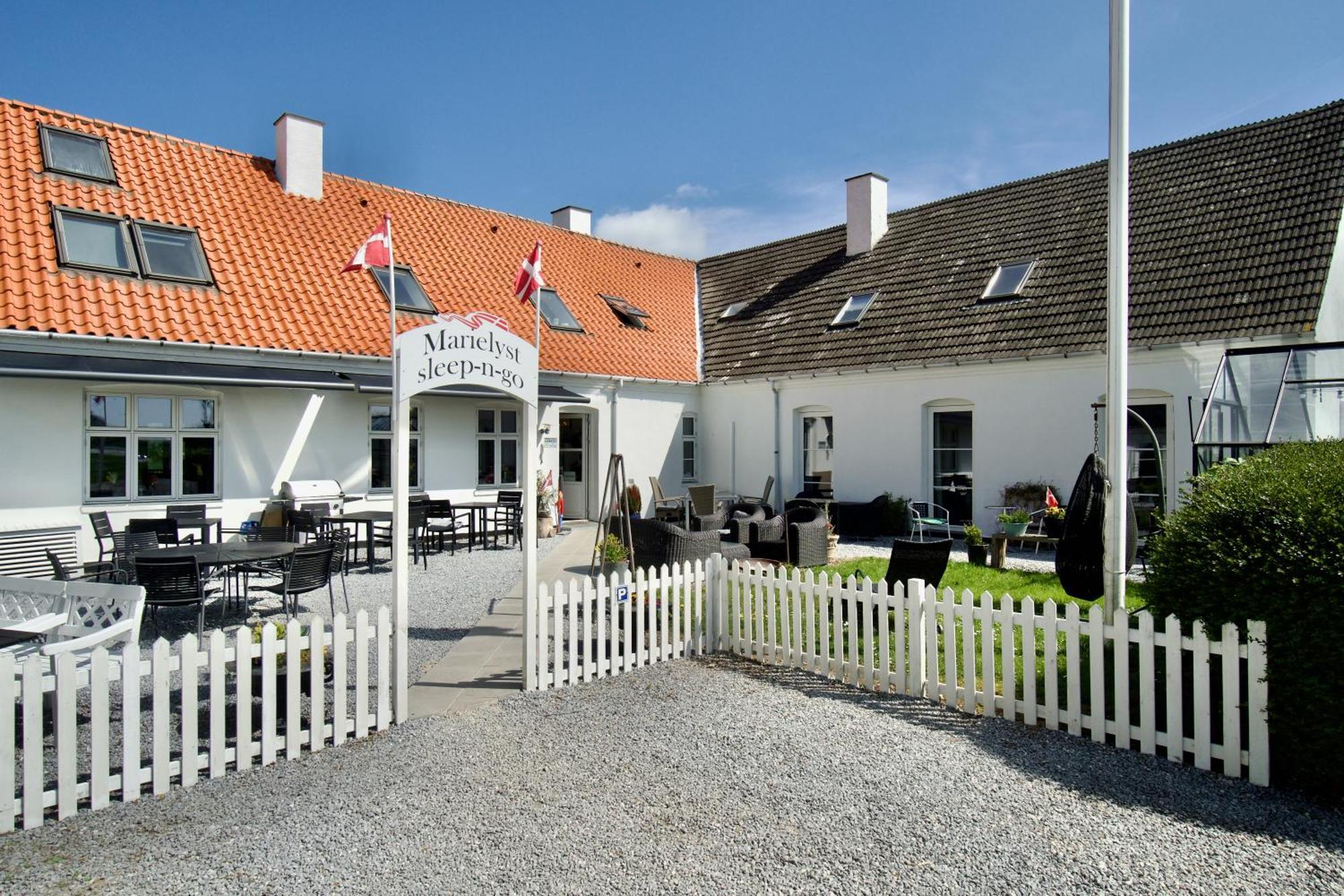 Hotel Marielyst Sleep'N Go Væggerløse Esterno foto